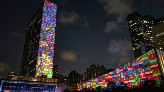 UN-Gebäudeprojektion in der WM-Kampagne PlatoBlockchain Data Intelligence kartiert. Vertikale Suche. Ai.