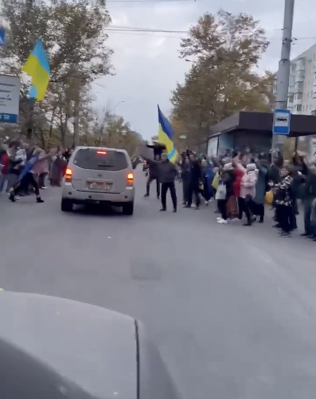 Crowds welcome special troops in free Kherson, Nov 2022