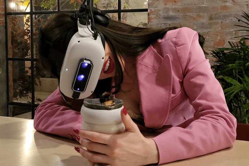 Această masă cu realitate mixtă combină hrana și inteligența datelor PlatoBlockchain VR. Căutare verticală. Ai.