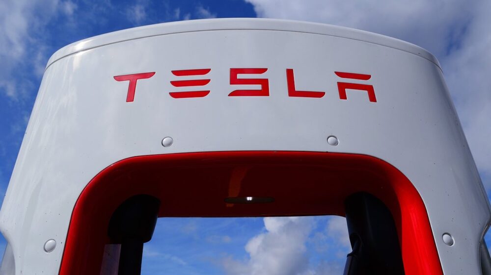 Tesla ponuja 7,500 USD popusta na 2 vrhunskih modelov pred novim zveznim davčnim dobropisom PlatoBlockchain Data Intelligence. Navpično iskanje. Ai.