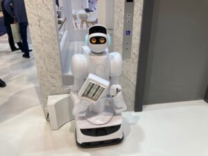 CES 2023 Robot Roundup: боти, які роблять наше життя кращим, легшим або просто веселішим PlatoBlockchain Data Intelligence. Вертикальний пошук. Ai.