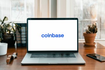 Coinbase zwalnia 950 pracowników w warunkach rynkowych