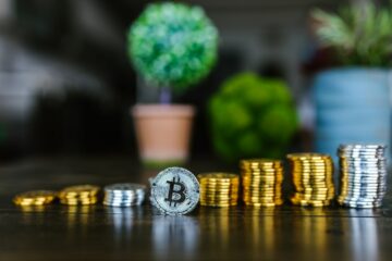 Five Tales from the Crypto: Et kig på de seneste midler, betalinger og partnerskaber