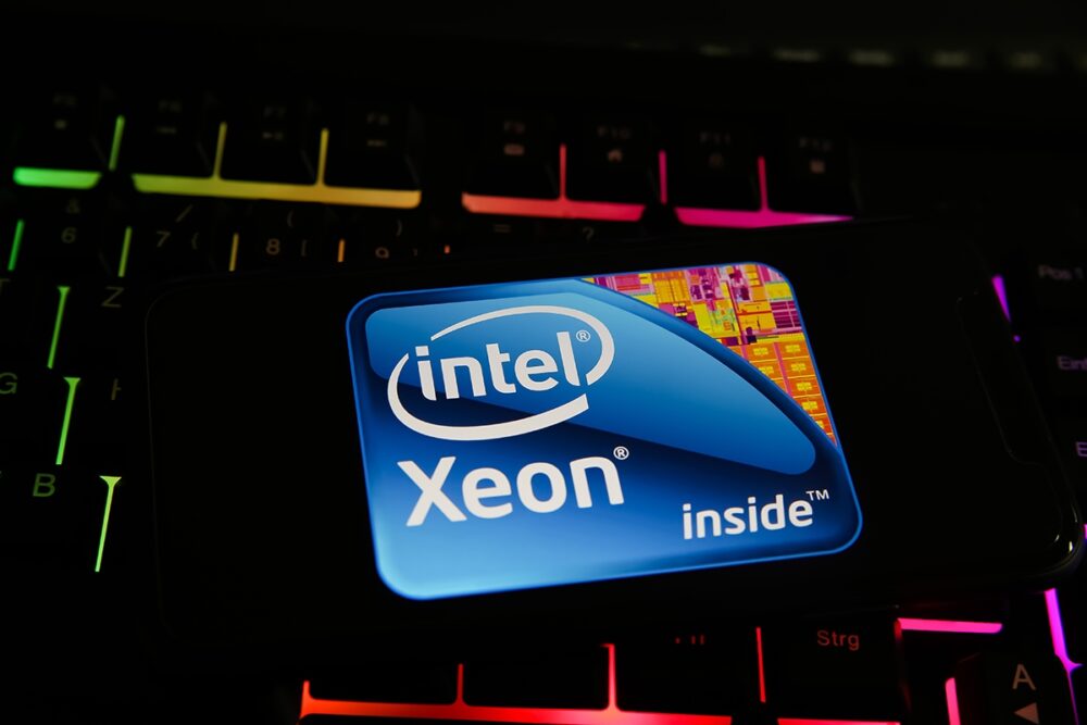 שבב Xeon החדש של אינטל דוחף מחשוב סודי לענן