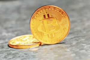 Trgi: Bitcoin navzgor, Ether navzdol; MATIC je dosegel vrh med 10 najboljšimi kriptovalutami