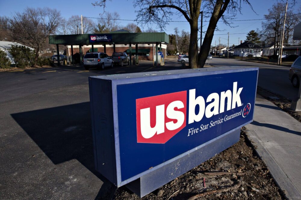 La banca degli Stati Uniti osserva i pagamenti incorporati dell'auto