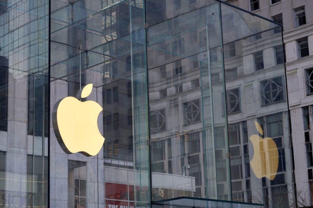 Облако Apple, доходы от платежей удвоились в первом квартале