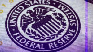Руководство ФРС по крипто-депозитам вызвало дебаты