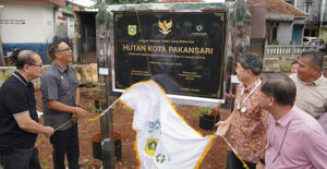 Korindo chuyển giao quản lý rừng đô thị cho chính quyền nhiếp chính Bogor