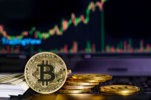 Piacok: a Bitcoin, az Ether zuhan a legtöbb top 10 kriptoval együtt az amerikai Fed hamiskás megjegyzéseit követően