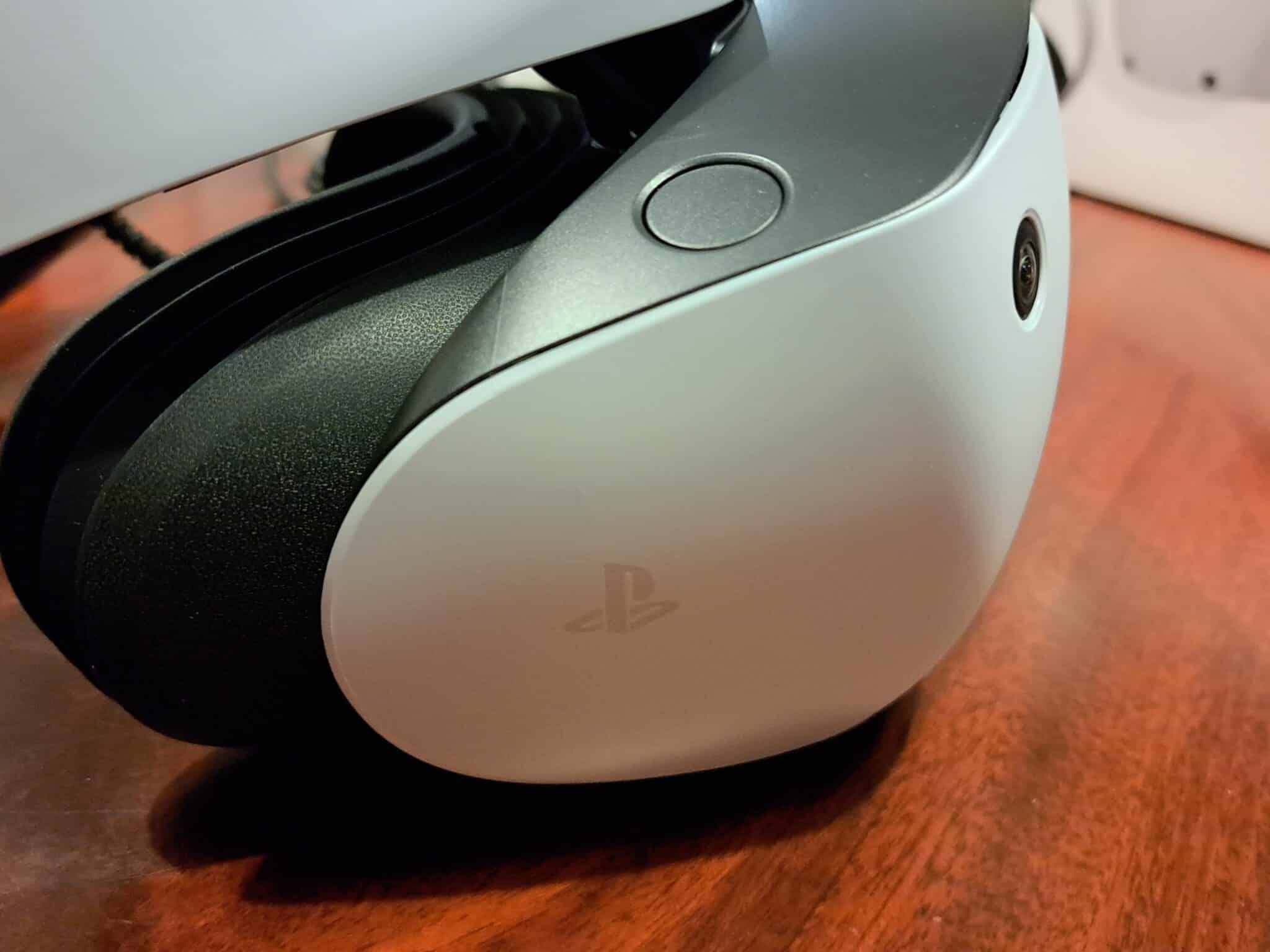 Vista lateral de los auriculares PlayStation VR2