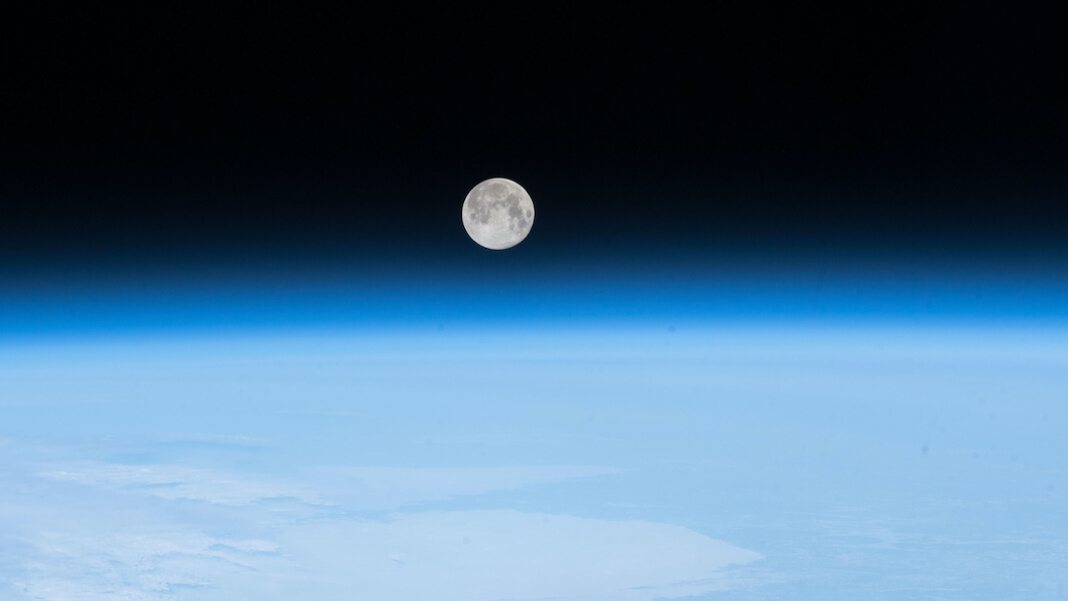 Lanzar polvo lunar al espacio como 'protector solar' para la Tierra podría ayudar a detener el cambio climático PlatoBlockchain Data Intelligence. Búsqueda vertical. Ai.