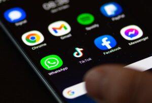 Proibição do TikTok atinge telefones da Comissão da UE à medida que aumentam as preocupações com segurança cibernética