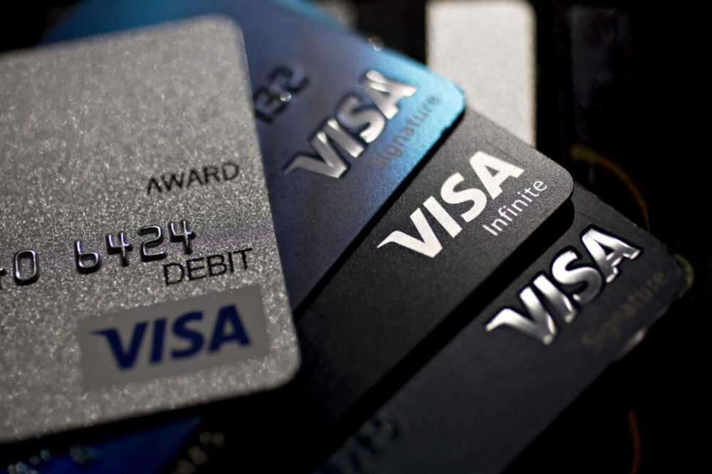 Transações: Visa, parceiro Wedge em pagamentos com cartão