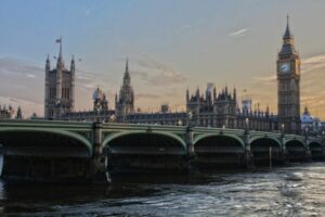 $ADA: Cardano Foundationin toimitusjohtaja aiheesta "Erittäin tuottava matka Lontooseen" ja tapaamiset brittiläisten kansanedustajien kanssa