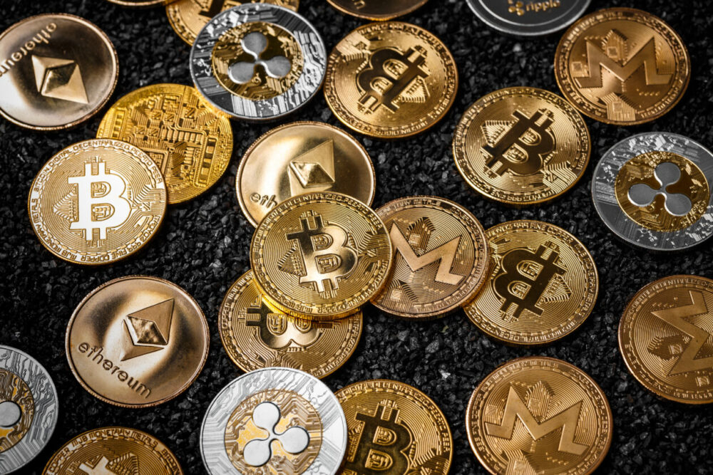 Το Bitcoin ανεβαίνει, τα περισσότερα από τα κορυφαία 10 κρυπτονομίσματα πέφτουν, εν μέσω ανάμικτων ενδείξεων για την κατάσταση του τραπεζικού τομέα