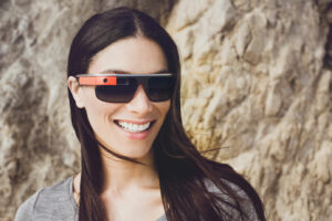 Google 停产 Glass Enterprise Edition 智能眼镜