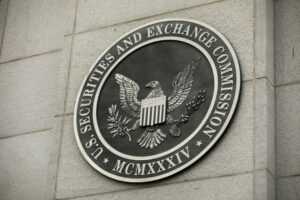 SEC:n puheenjohtaja Gensler ottaa aggressiivisen kannan rahakkeisiin