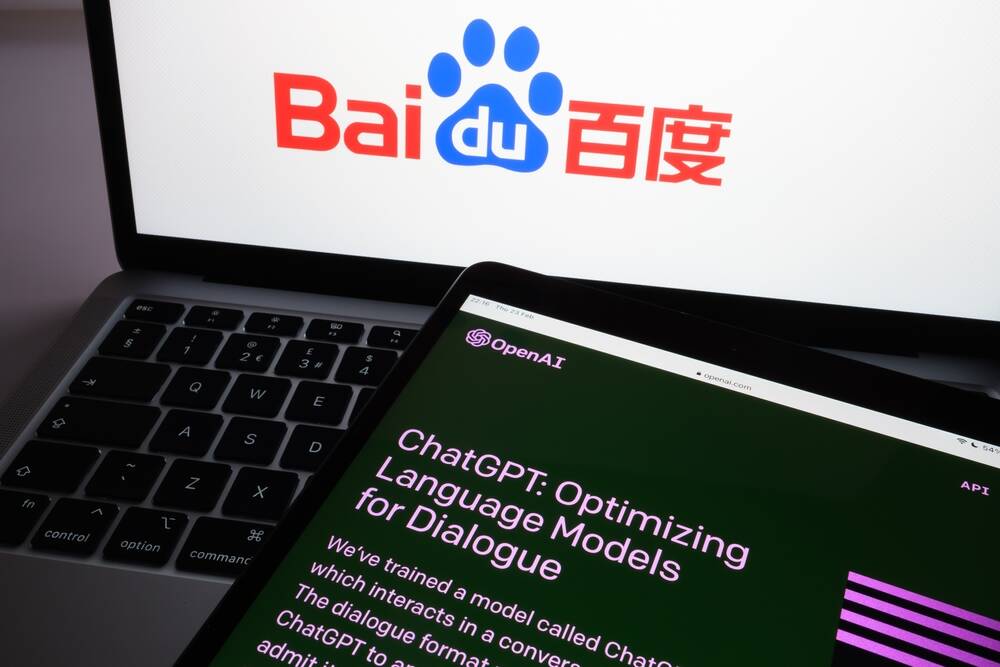 Baidu verklagt Apple und alle anderen in Sichtweite wegen ERNIE-Chatbot-Fälschungen