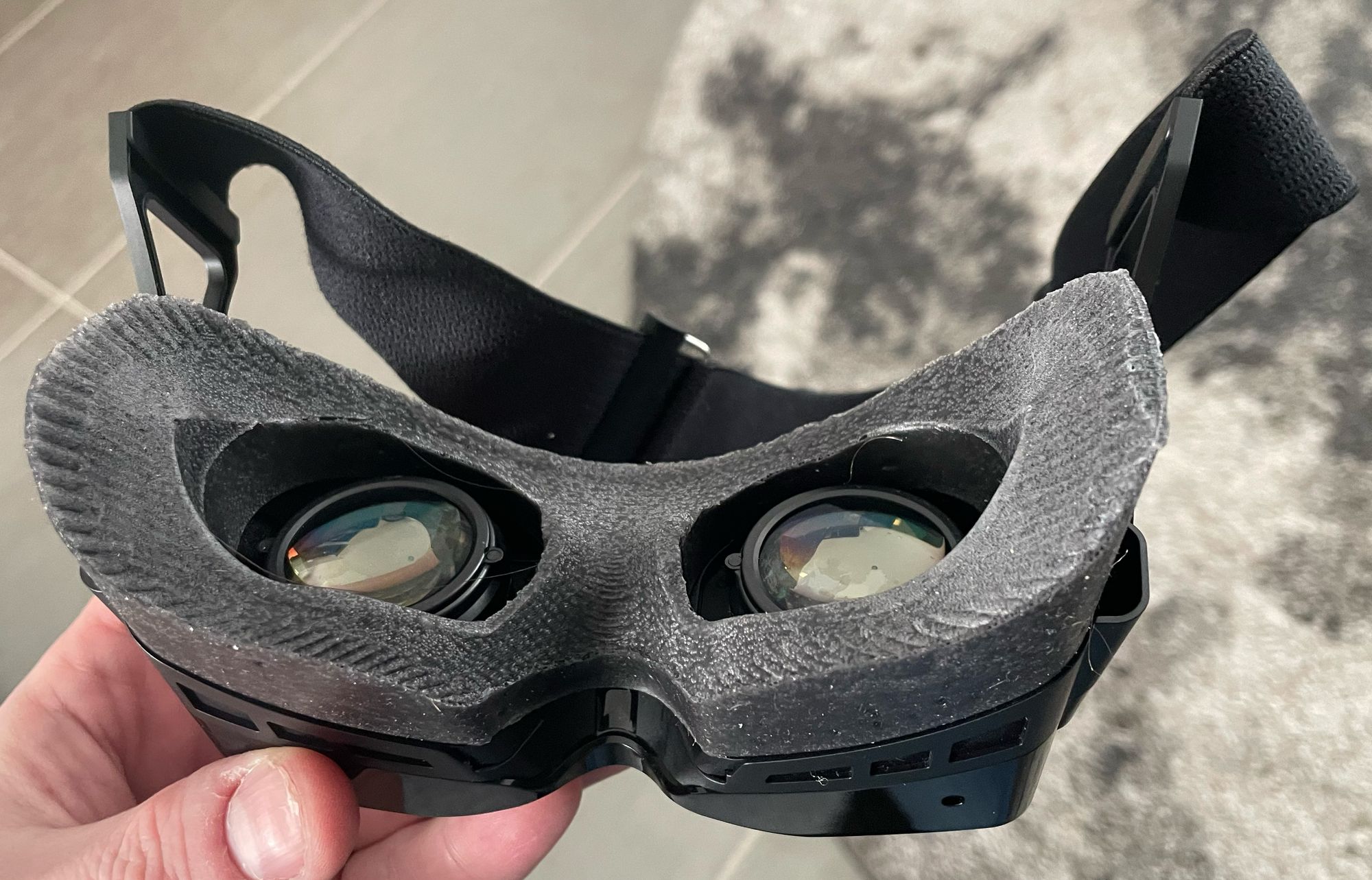 Bigscreen Beyond Hands-On: Proving A Point About VR Headset Weight poison PlatoBlockchain Data Intelligence. Vertical Search. Ai.