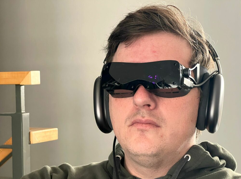 Uygulamalı Deneyimin Ötesinde Büyük Ekran: VR Kulaklık Ağırlığı Hakkında Bir Nokta Kanıtlanıyor