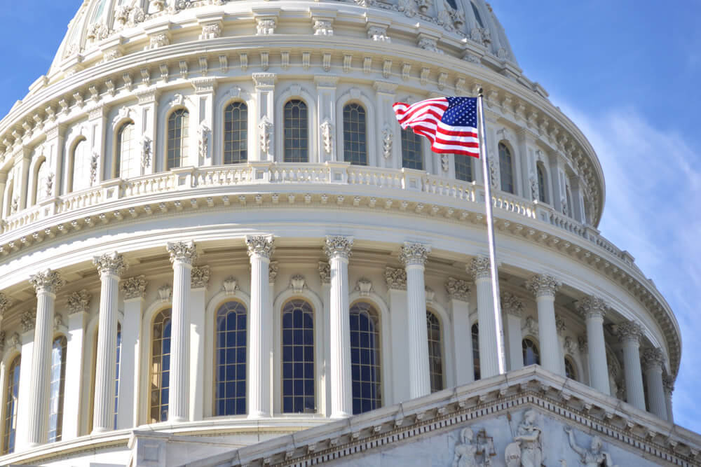 Der Kongress muss eine „überparteiliche“ Kryptoregulierung erarbeiten, kommentieren die Senatoren