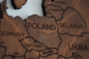 Finovate Global: CFD-uri, licențe și cele mai recente cripte în Europa Centrală și de Est