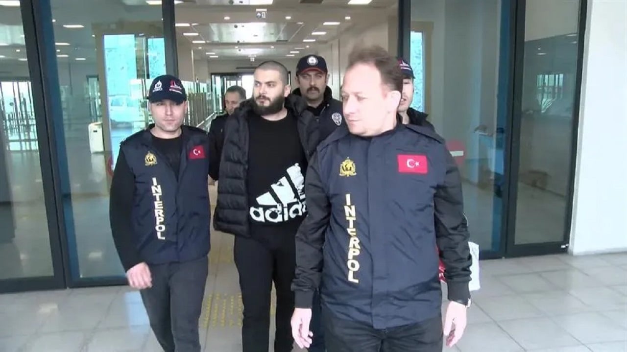 Il fondatore fuggitivo di Crypto Exchange Faruk Ozer è stato estradato in Turchia