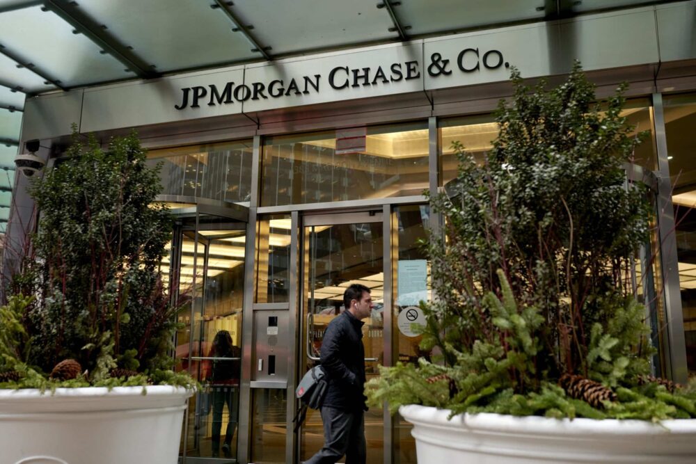 Gastos com tecnologia do JPMorgan Chase caem 7% em relação ao ano anterior, para US$ 2.1 bilhões