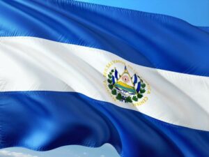 מיס יוניברס אל סלבדור 2022 מעודדת נשים לאמץ את עולם הביטקוין לאחר השקת קולקציית Ordinals