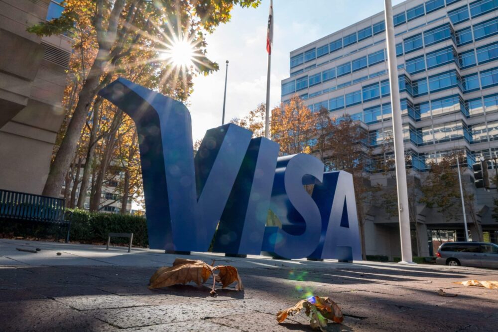 거래: PayPal, Venmo와 지불 상호 운용성을 제공하는 Visa