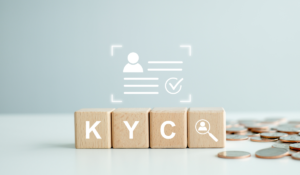 Hvorfor din betalingssikkerhedsstrategi bør omfatte KYC og SCA Compliance (Yuri Kropelnytsky)