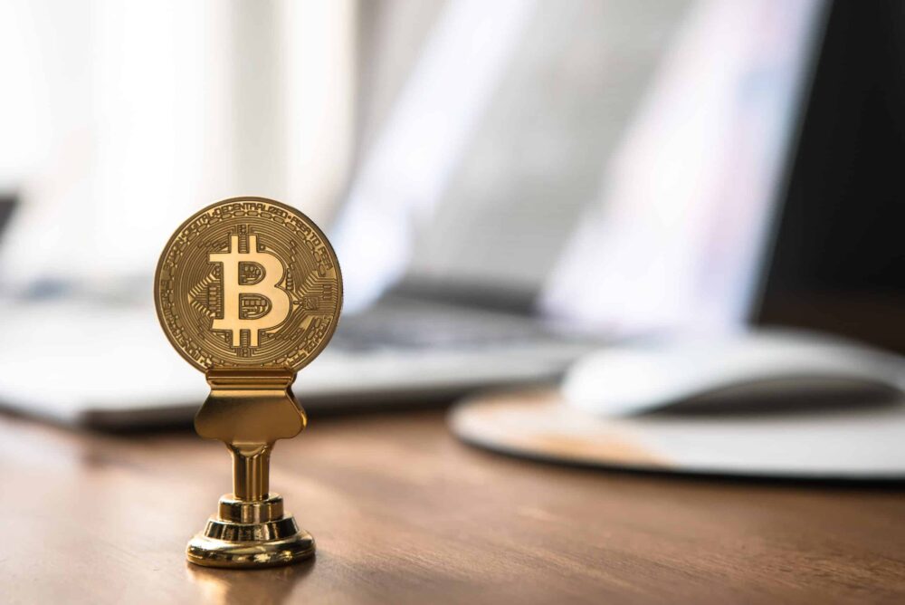 Bitcoin-lysbilder på falsk rapport om amerikanske myndigheter som selger mynter