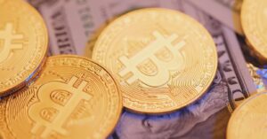 Bitcoin nousi kaikkien kymmenen parhaan krypton kanssa, Fidelity vahvistaa Bitcoinin ETF-tarjouksen, Yhdysvaltain talous elpyi