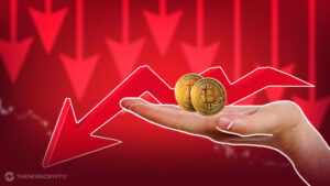 BTC opplever en nedadgående trend: Undersøker katalysatorene bak Bitcoins nåværende fall