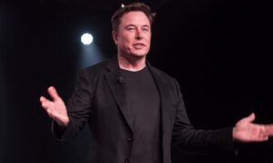Elon Musk bị kiện vì giao dịch nội gián với Dogecoin bằng cách sử dụng "các pha nguy hiểm công khai"