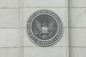 Ex avvocato della SEC statunitense: "Esci dalle piattaforme crittografiche adesso" - CryptoInfoNet