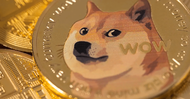 Van barista tot cryptomiljonair: hoe een vrouw goud sloeg met Dogecoin (DOGE)