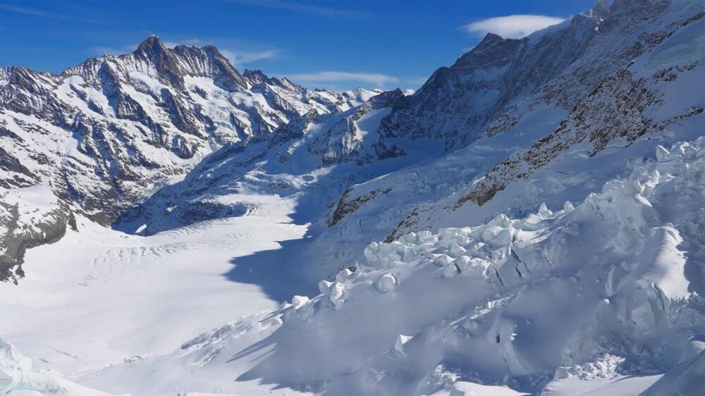 Precipitação congelada: poeira radioativa de acidentes e testes de armas se acumula nas geleiras – Physics World