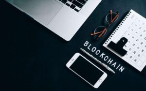 Kuinka Blockchain-tekniikka muuttaa eri sektoreita