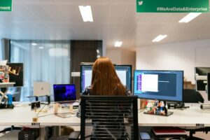 Hur produktivitetsövervakningsverktyg påverkar anställdas kvarhållande