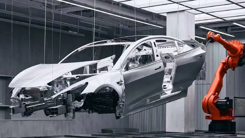Nowy sklep koncepcyjny Tesli pokazuje, jak samochody elektryczne są budowane w 45 sekund