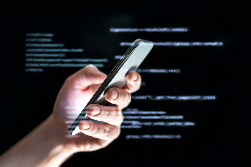 Serangan SMS 'PostalFurious' Menargetkan Warga UEA untuk Pencurian Data