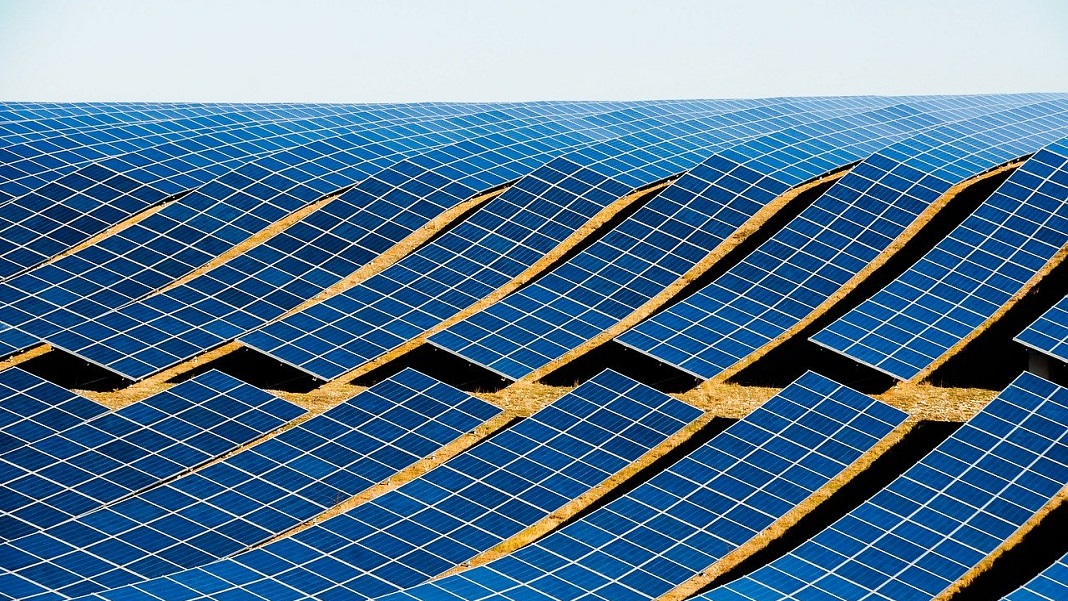 Quest'anno gli investimenti nell'energia solare supereranno il petrolio per la prima volta in assoluto PlatoBlockchain Data Intelligence. Ricerca verticale. Ai.