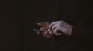 Η αυξανόμενη δημοτικότητα των εφαρμογών πληρωμών για κινητά: Τροφοδοτώντας την οικονομία χωρίς μετρητά