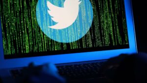 Twitter призупиняє роботу AI-бота після заяви Маска про «шахрайство з криптовалютою».