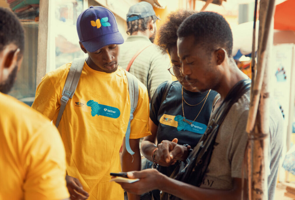 Yellow Card -yhteistyökumppanit Tetherin kanssa kohdistaakseen kohteen afrikkalaisiin nuoriin