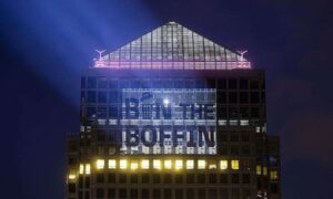 حملة Bin the Boffin تضيء لندن ، لماذا الجاذبية ضعيفة في المحيط الهندي - عالم الفيزياء