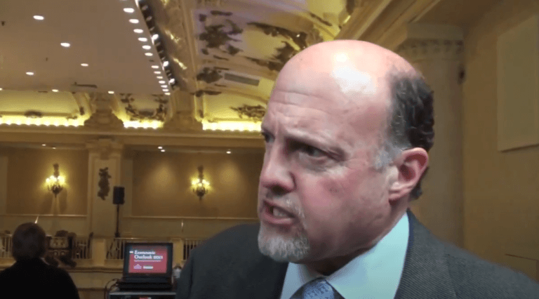 Bull Market triumfeerib: Jim Cramer alandab majanduslanguse hirme
