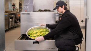 A Chipotle új robotja 25 kiló avokádót tud elkészíteni az emberhez szükséges idő fele